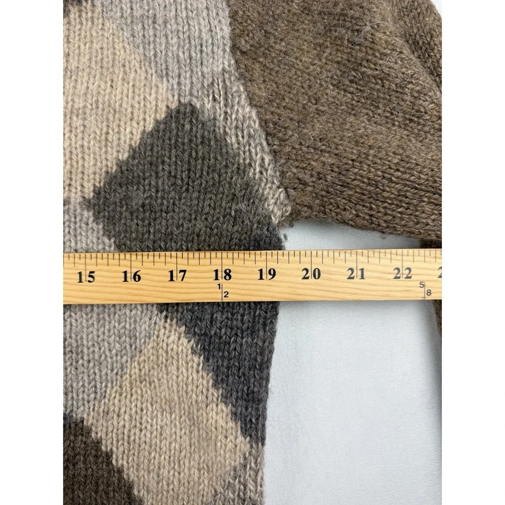 VTG Oleg Cassini Icelandic Wool Sweater Men Brown Argyle Taiwan Preppy Y2K 90s